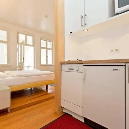 Astrid, T1 Kiel Apartment