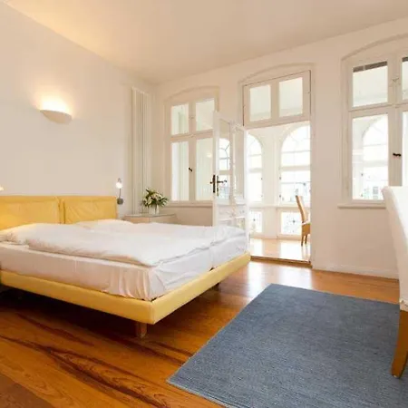 Astrid, T1 Kiel Apartment